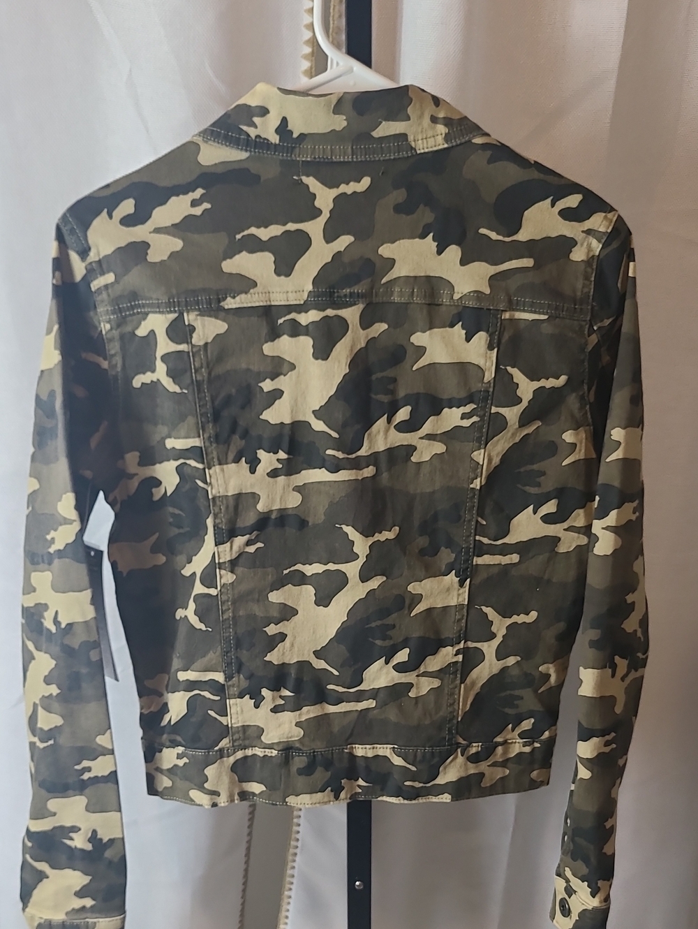 Attitude Unknown Camo Jacket XS. New With Tags. - Picture 4 of 4